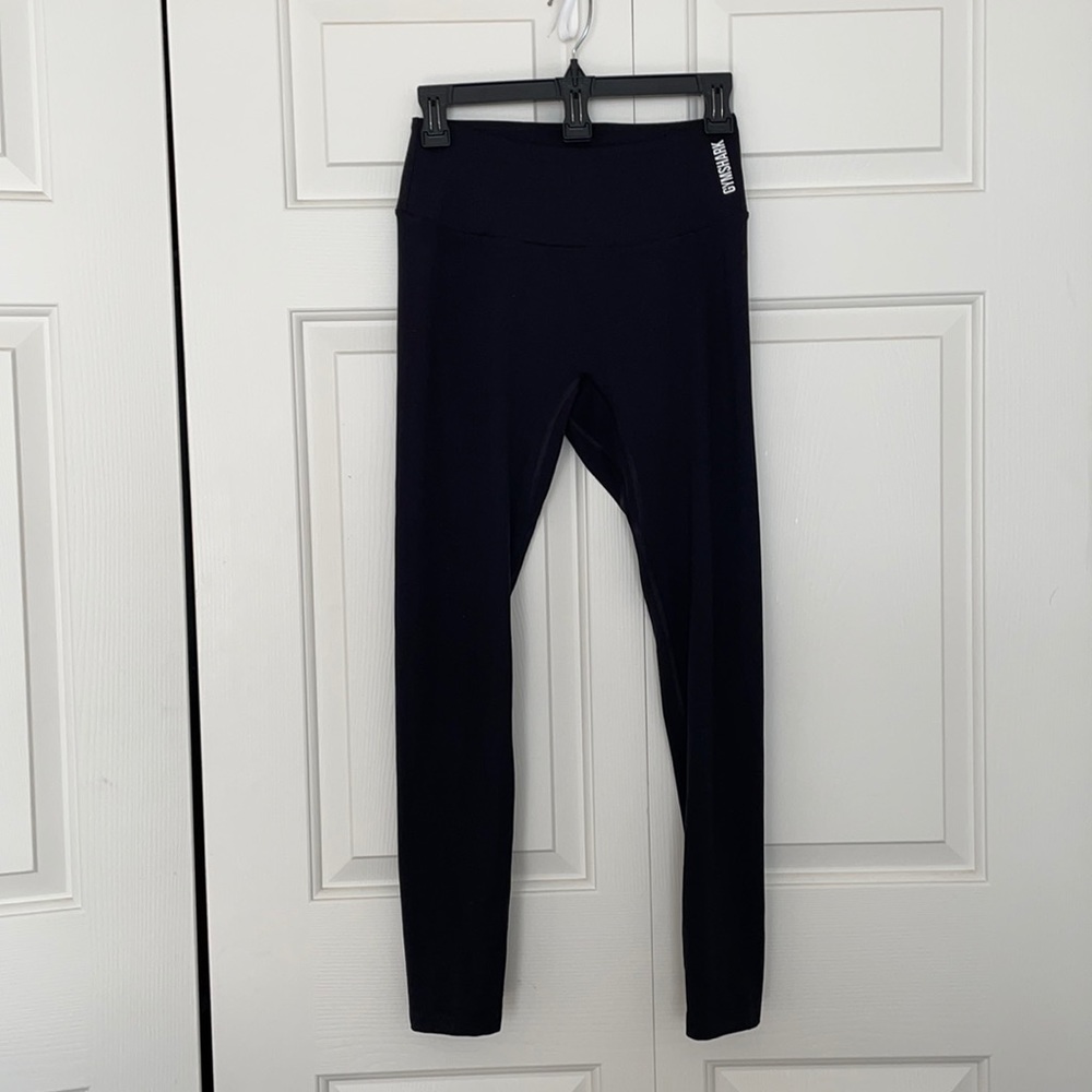 NWOT Gymshark Train Black Leggings M